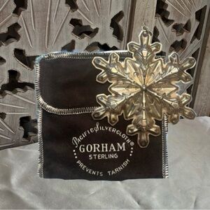 925 Sterling Silver
Vintage 1973 Gorham Snowflake Christmas
Ornament